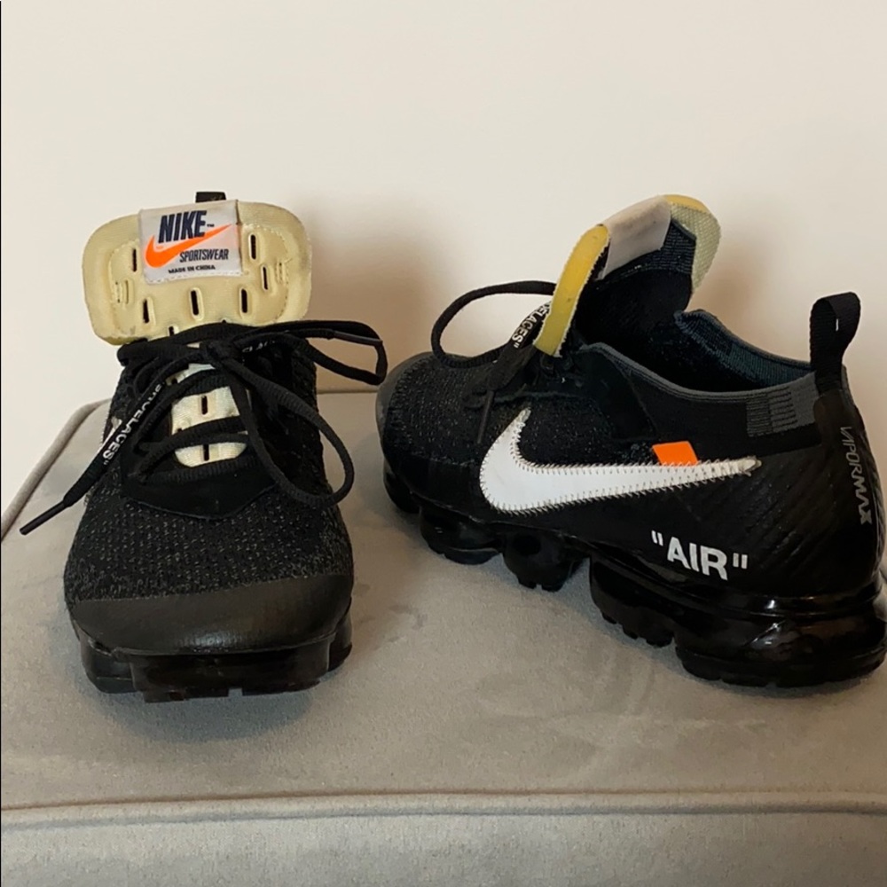 OFF WHITE Nike Vapormax Size 10